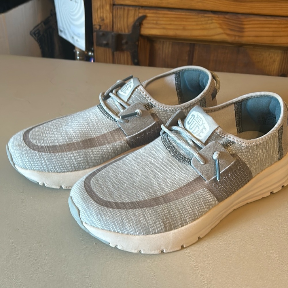 Hey Dude - sneakers